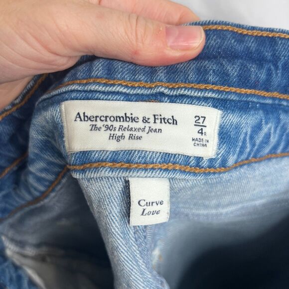 Abercrombie & Fitch 90s Relaxed Jean High Rise Raw Hem Curve Love Size 27-4R - Picture 7 of 10